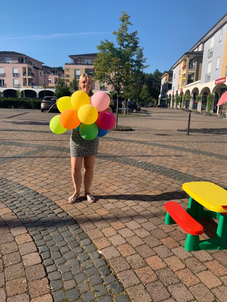 Luftabllons zur Feier der Kinder Kunstausstellung 2020